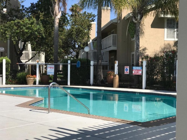 Chase Suites Hotel In Newark image 8